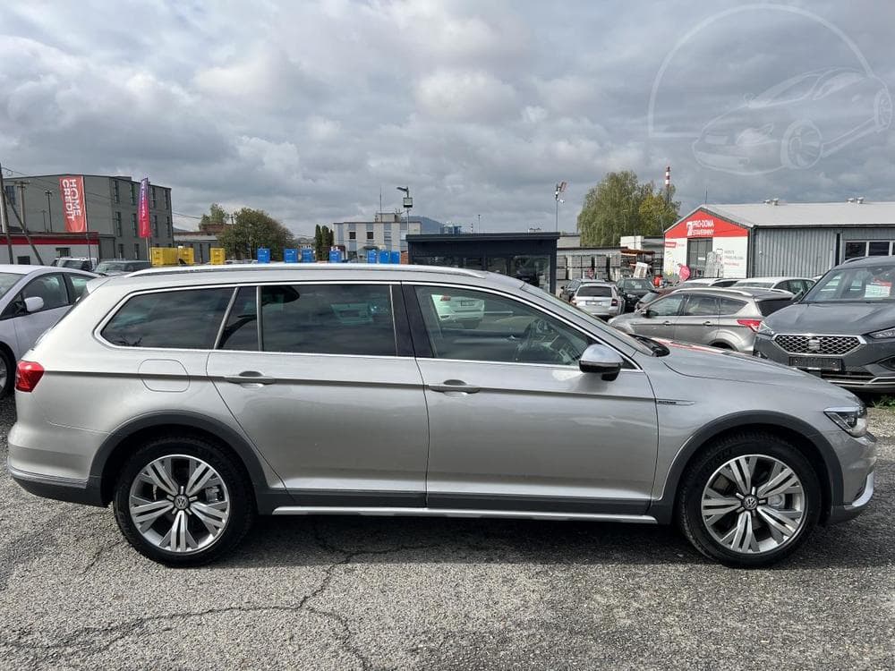 2016 Volkswagen PASSAT - 22