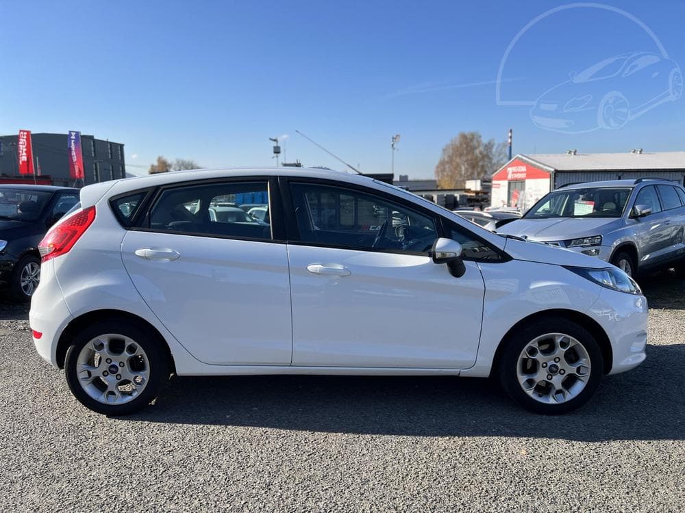 2010 Ford FIESTA - 8