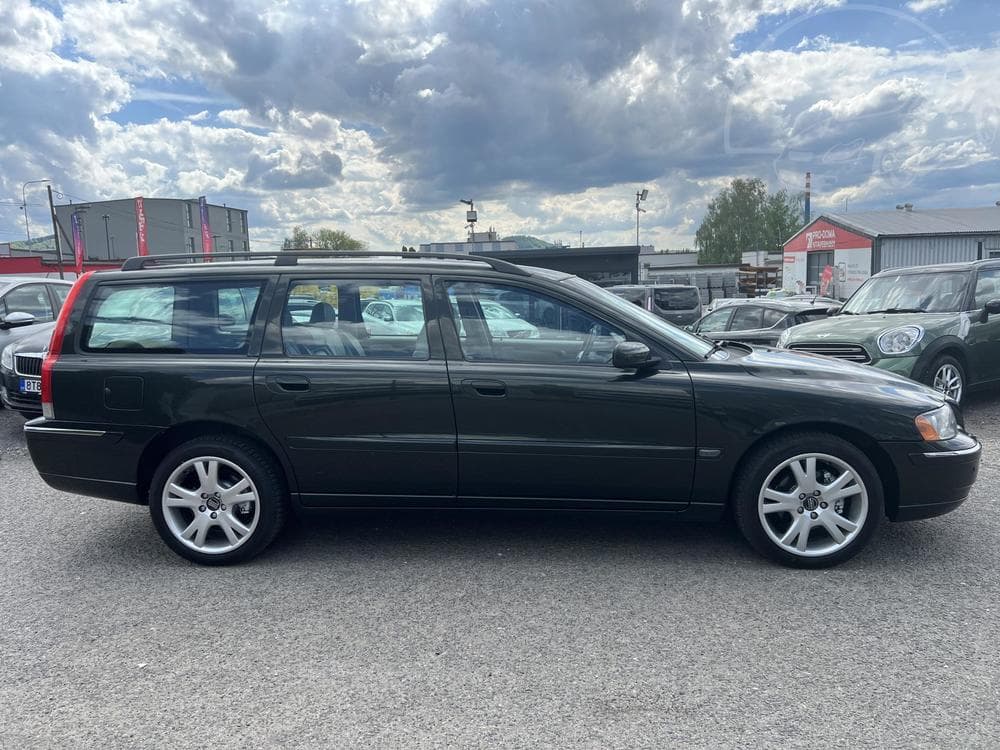 2005 Volvo V70 - 8