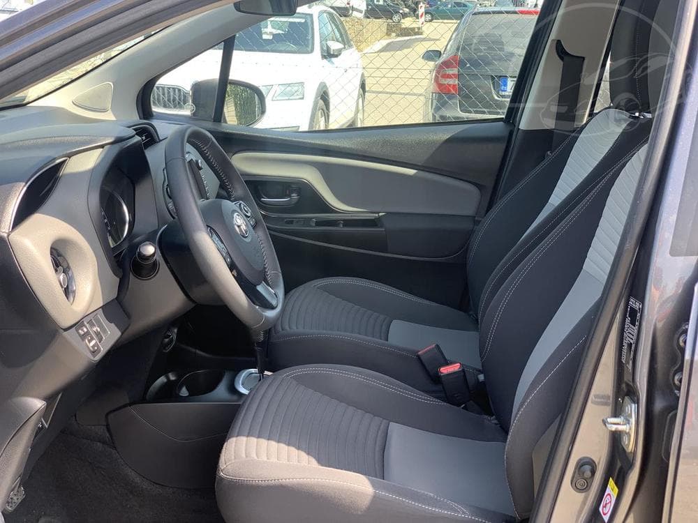 2019 Toyota Yaris - 9