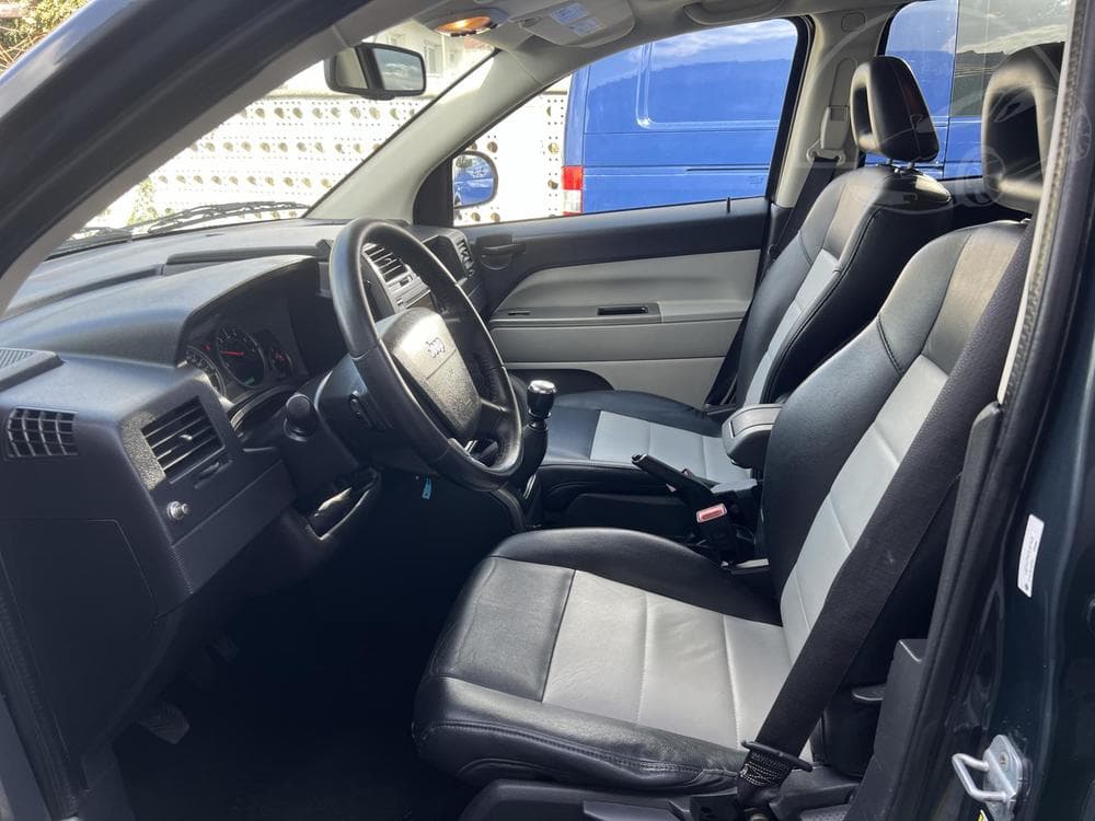 2007 Jeep COMPASS - 9