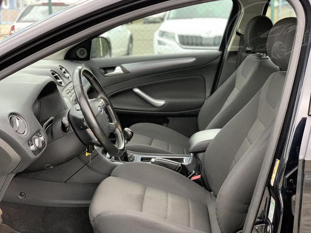 2011 Ford MONDEO - 9