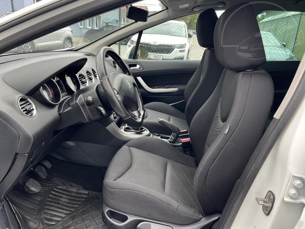 2014 Peugeot 308 - 9