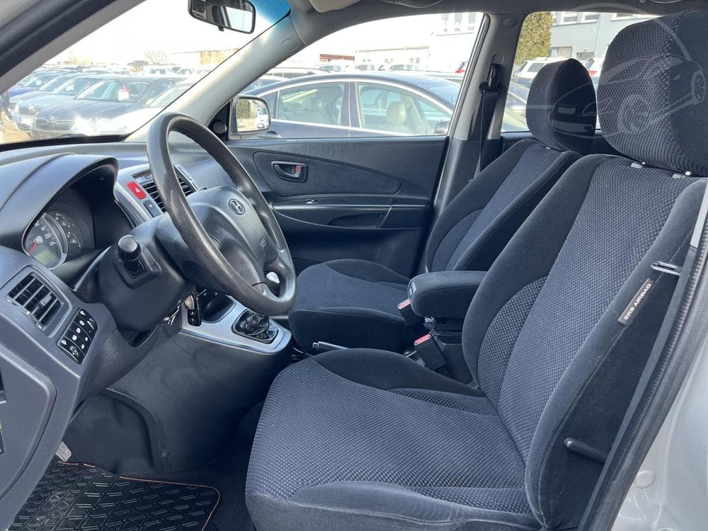2009 Hyundai TUCSON - 9