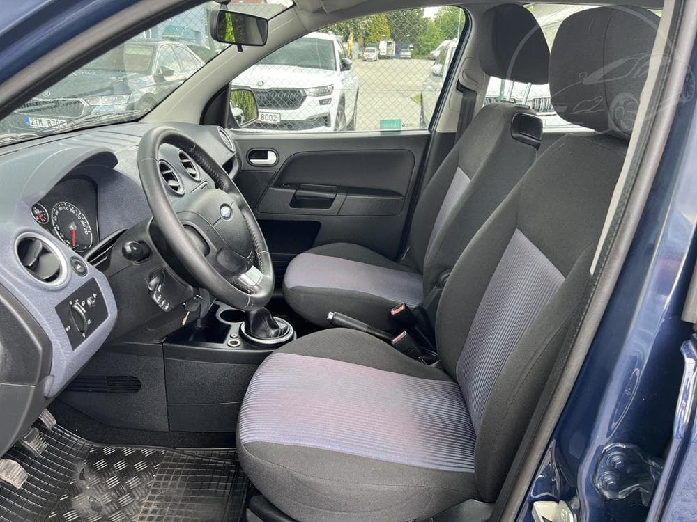 2011 Ford FUSION - 9