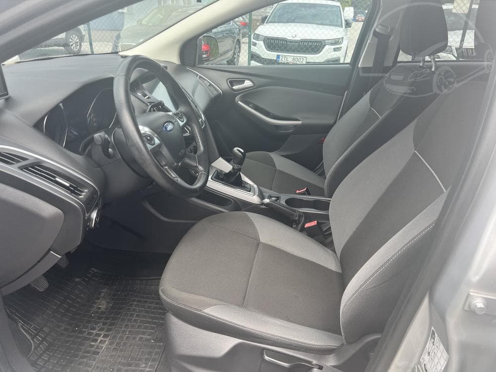 2011 Ford FOCUS - 9