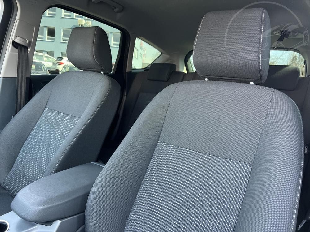 2012 Ford C-MAX - 10