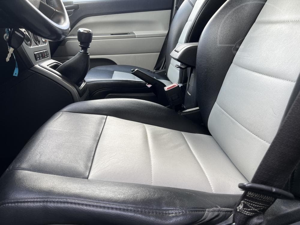 2007 Jeep COMPASS - 11