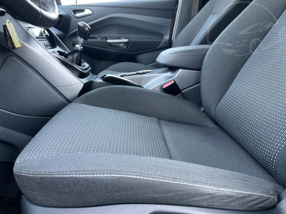 2012 Ford C-MAX - 11
