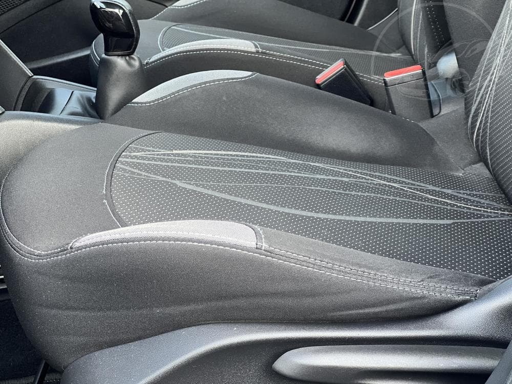 2013 Peugeot 208 - 21