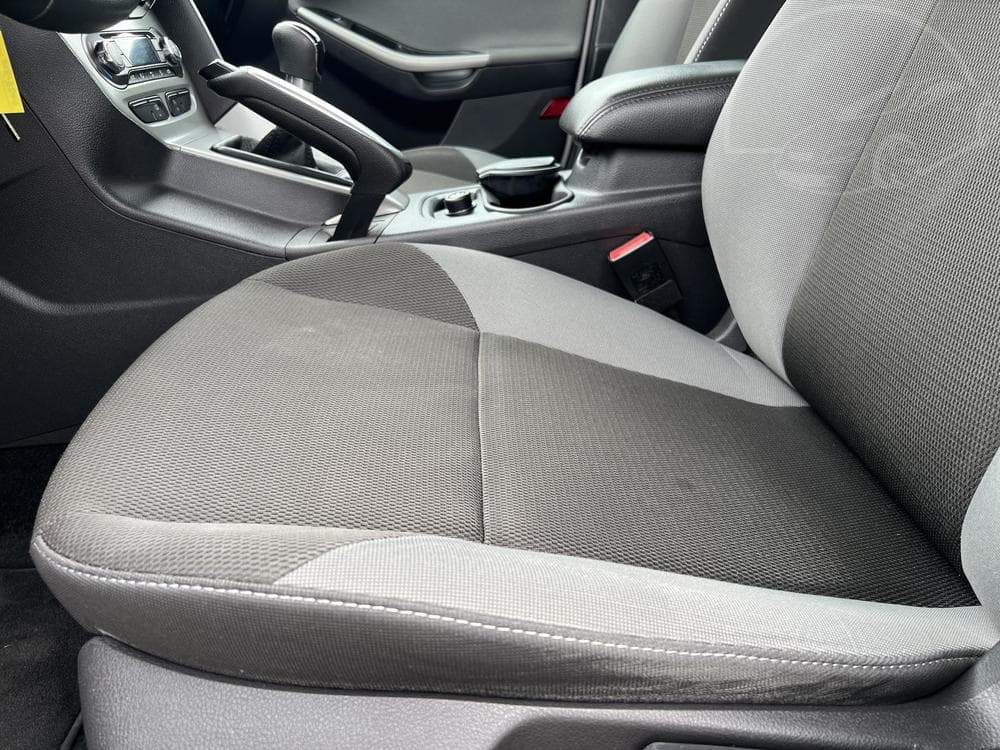 2012 Ford FOCUS - 21