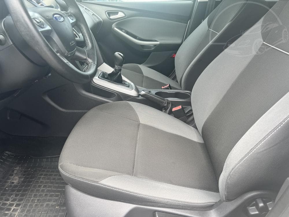 2011 Ford FOCUS - 11