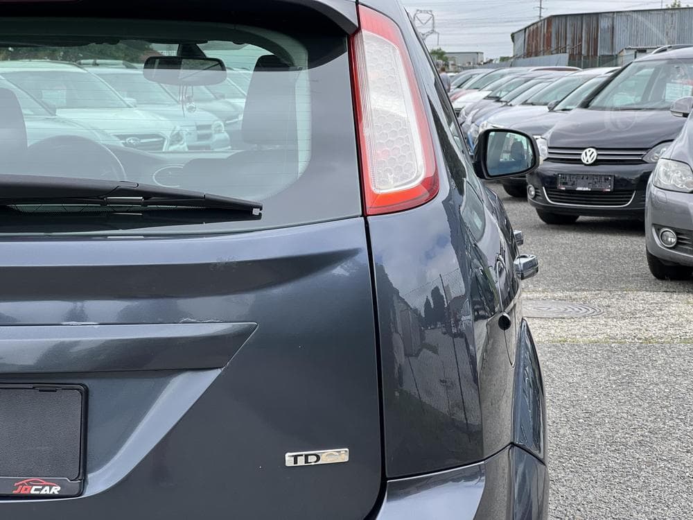 2008 Ford FOCUS - 11