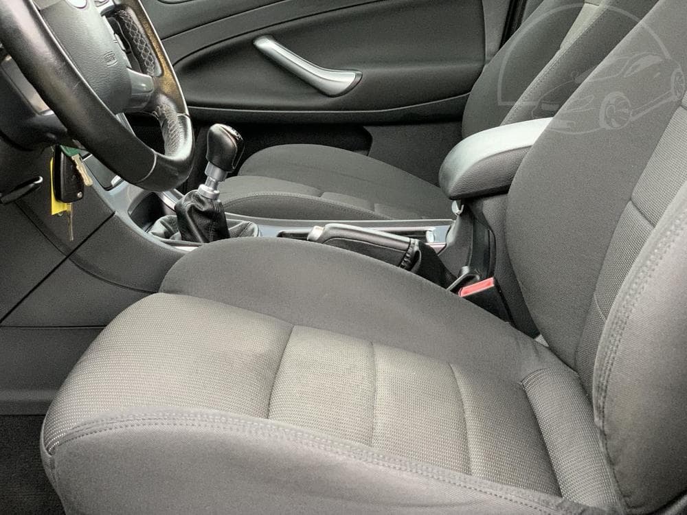 2011 Ford MONDEO - 12