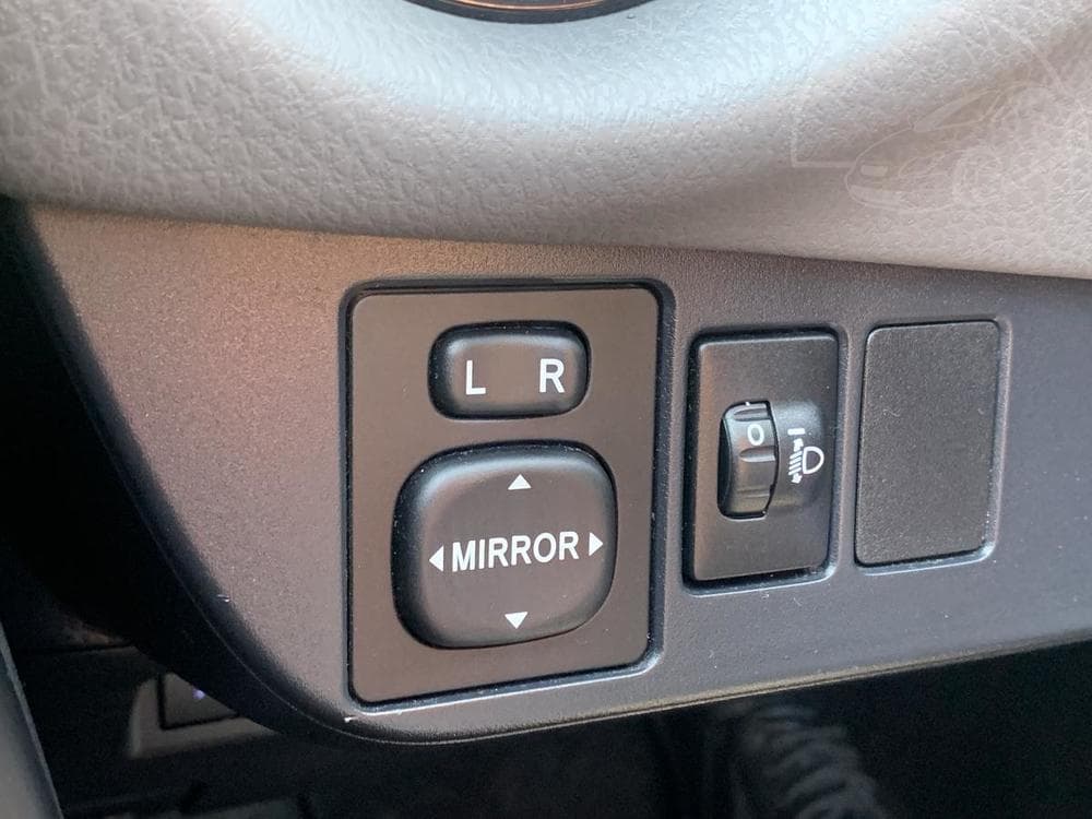 2019 Toyota Yaris - 13