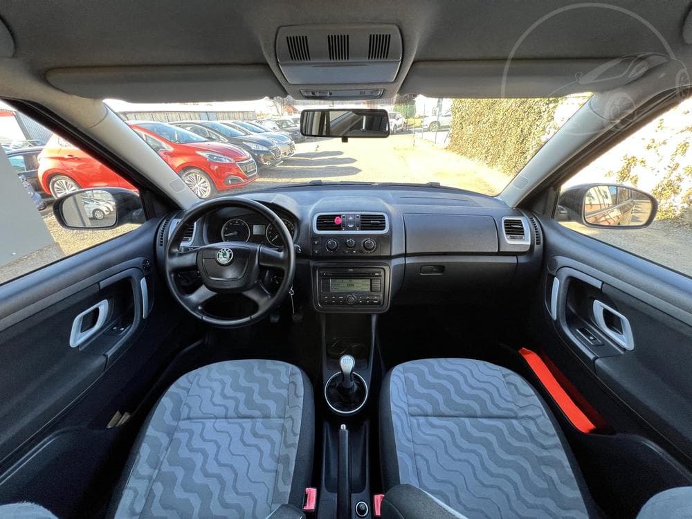 2010 Škoda FABIA - 13