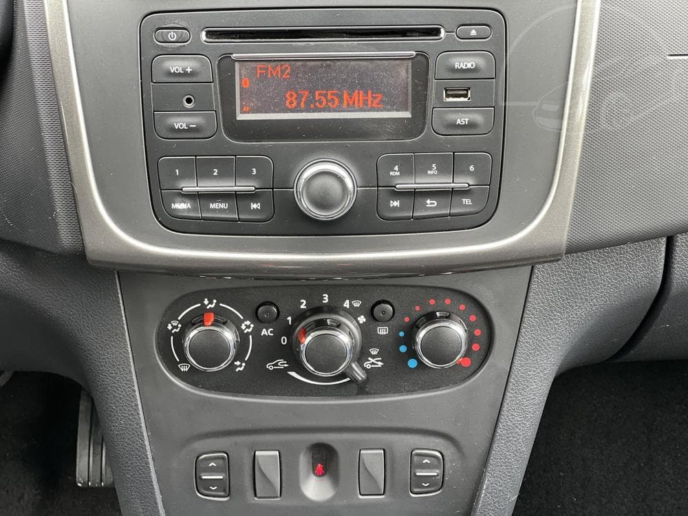 2015 Dacia SANDERO - 13