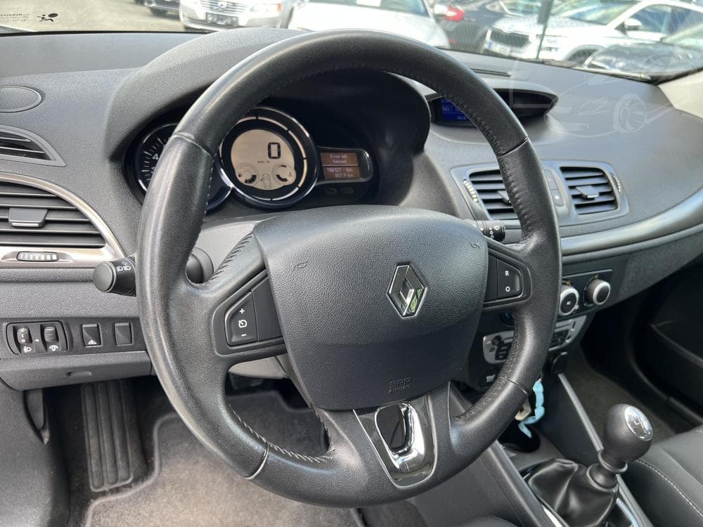 2014 Renault MEGANE - 14