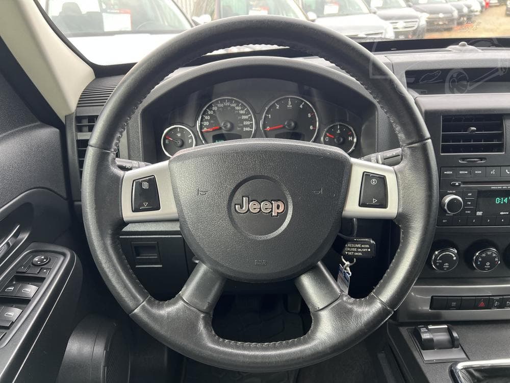 2010 Jeep CHEROKEE - 14