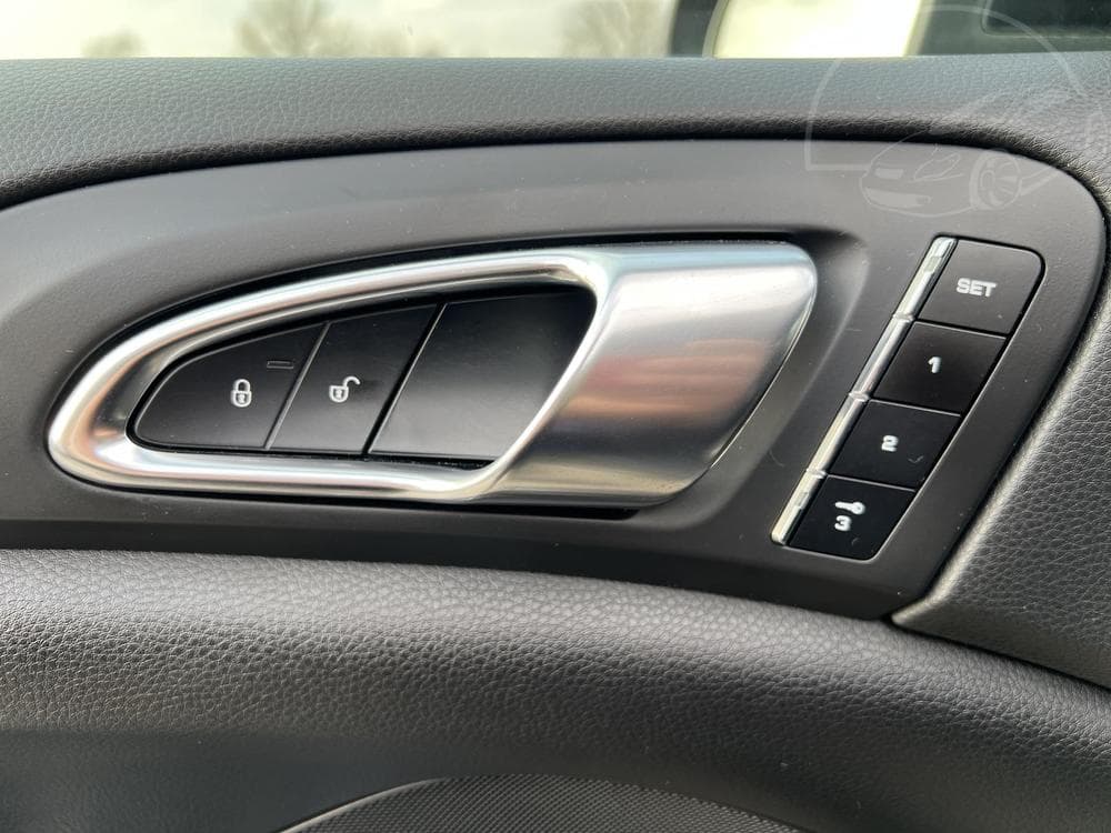 2013 Porsche Cayenne - 14