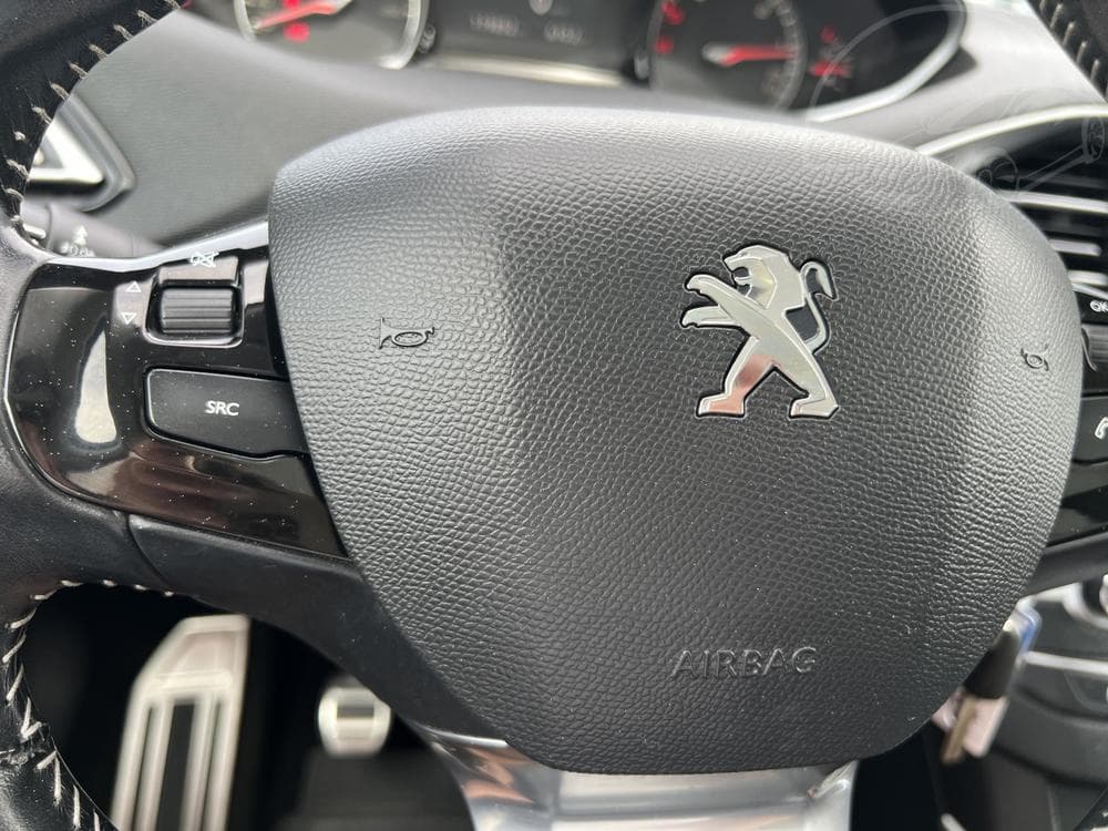 2018 Peugeot 308 - 40
