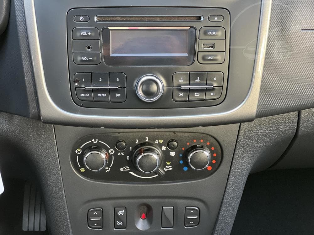 2016 Dacia LOGAN - 27