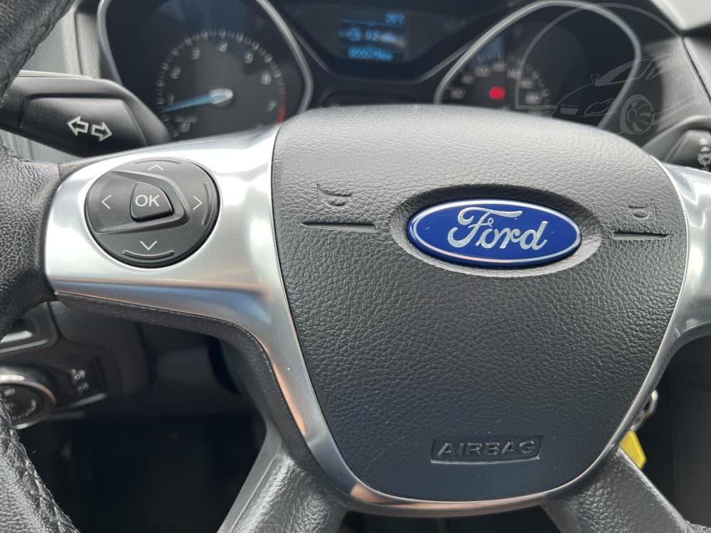 2012 Ford FOCUS - 27