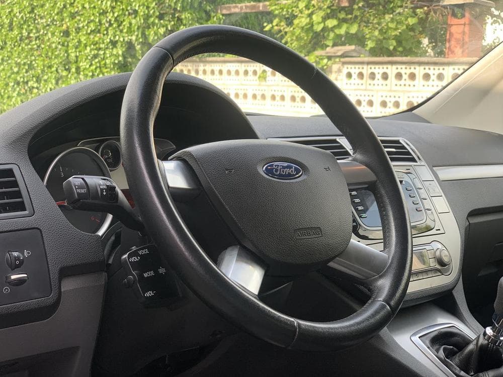 2010 Ford KUGA - 15