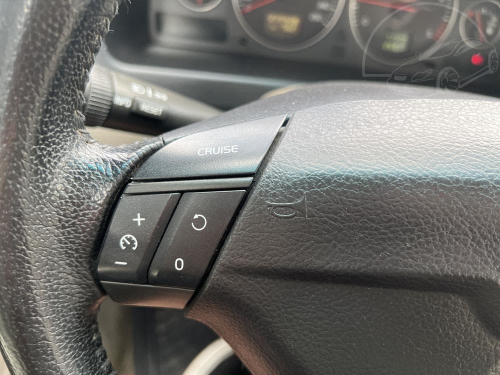 2005 Volvo V70 - 15