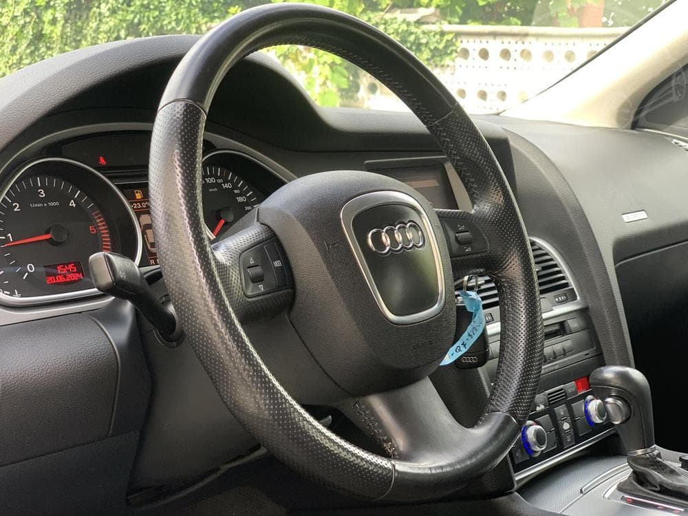 2007 Audi Q7 - 16