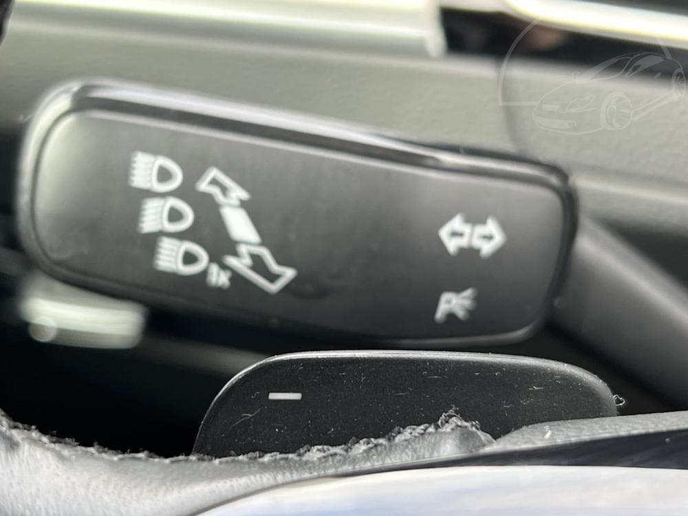 2016 Volkswagen PASSAT - 46