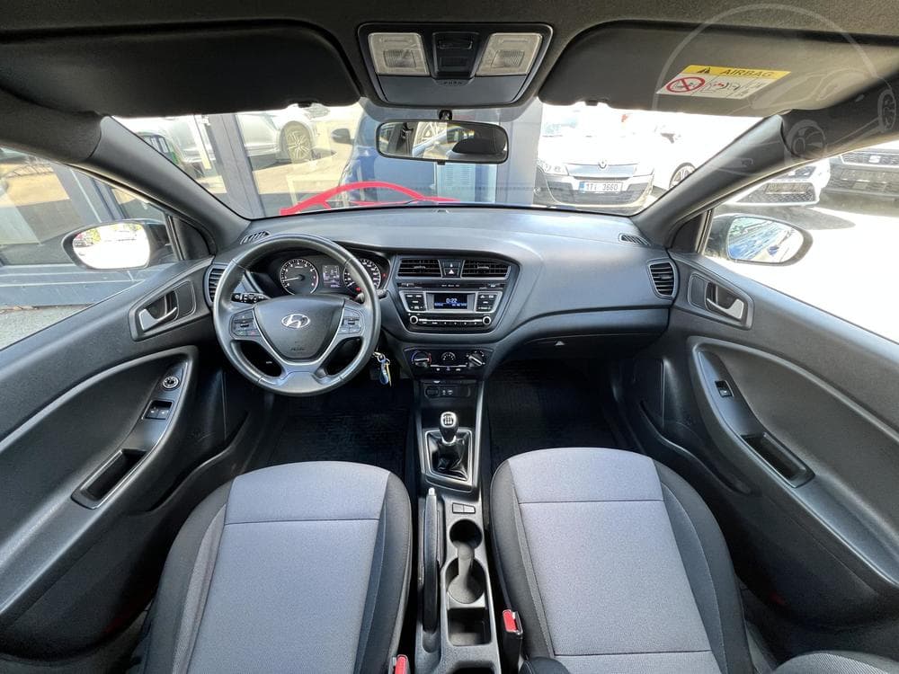 2018 Hyundai i20 - 16