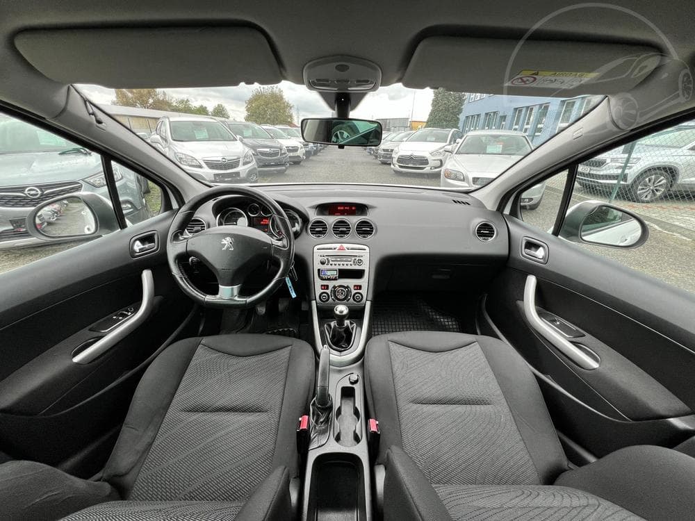 2014 Peugeot 308 - 17