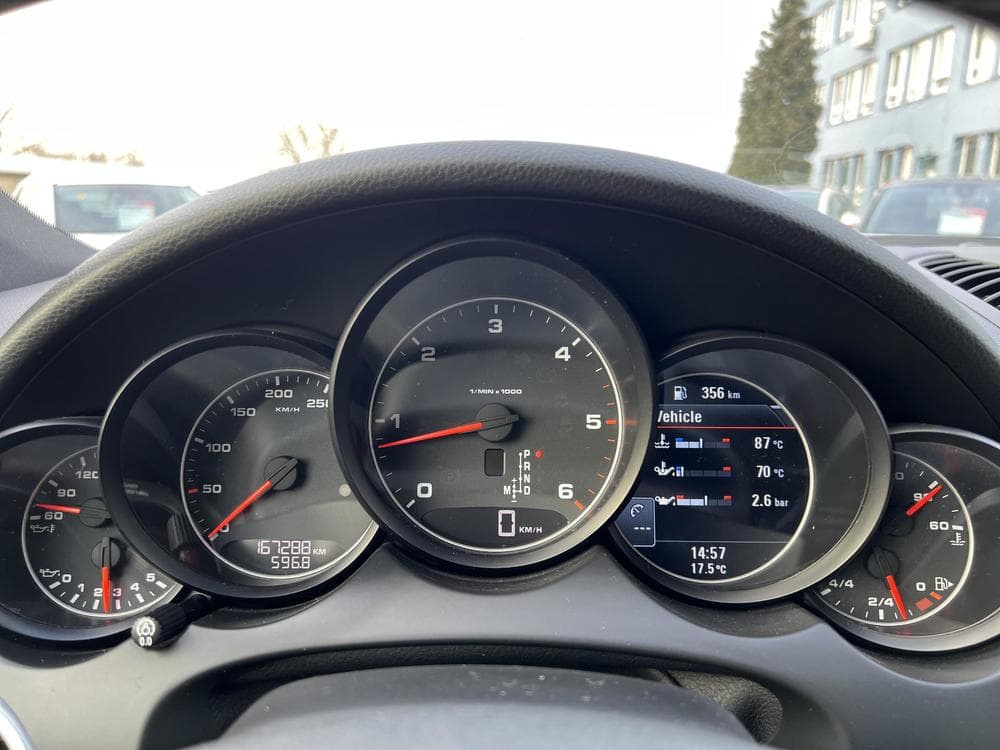 2013 Porsche Cayenne - 17