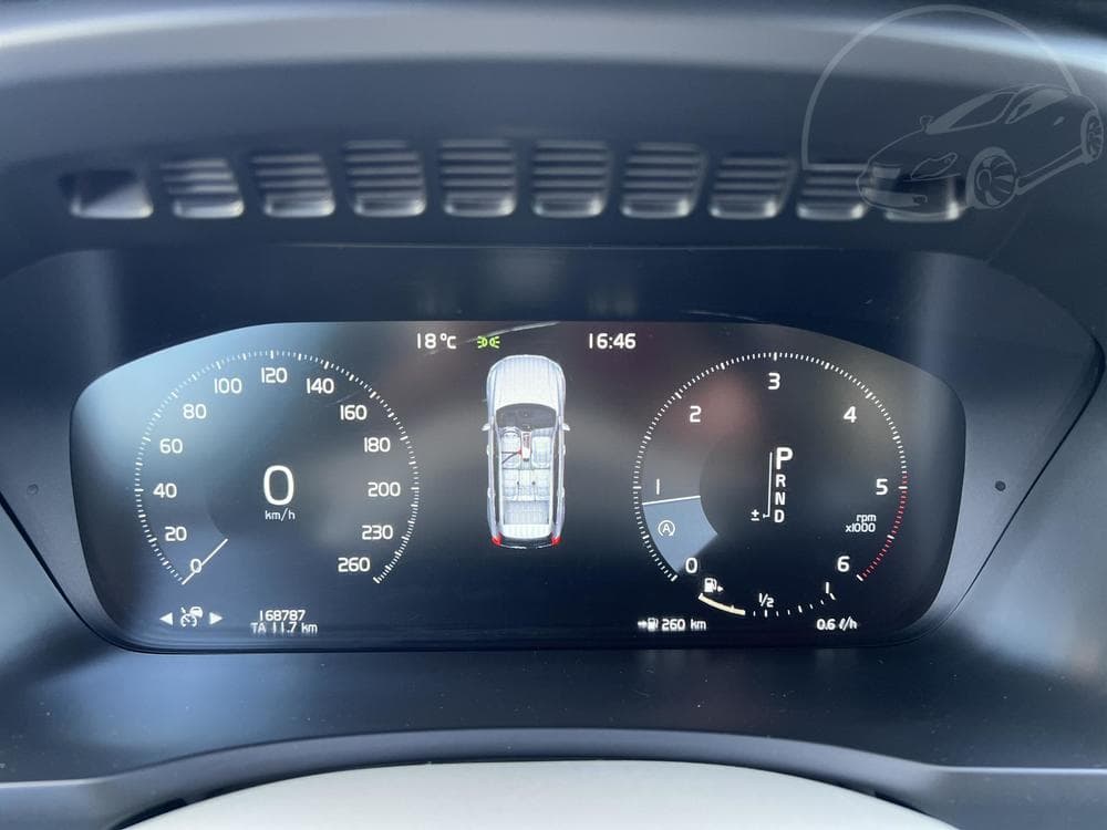 2016 Volvo XC90 - 33