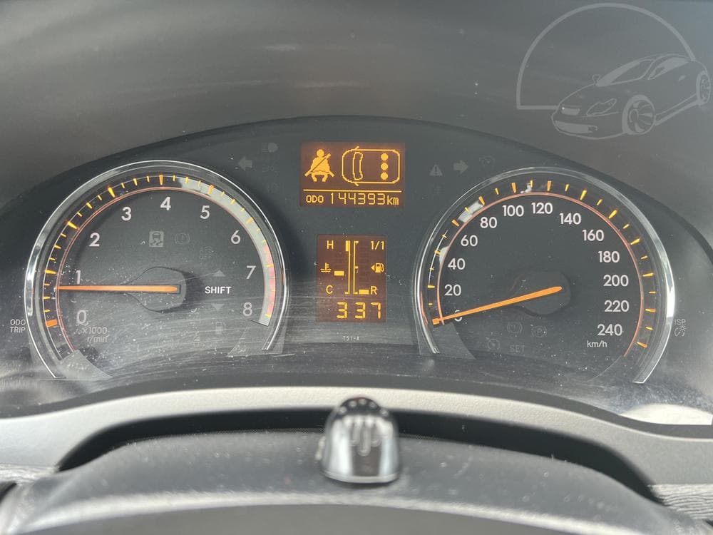 2011 Toyota AVENSIS - 17