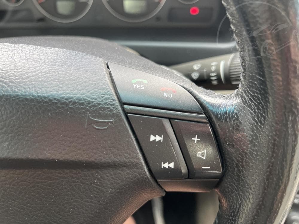 2005 Volvo V70 - 18