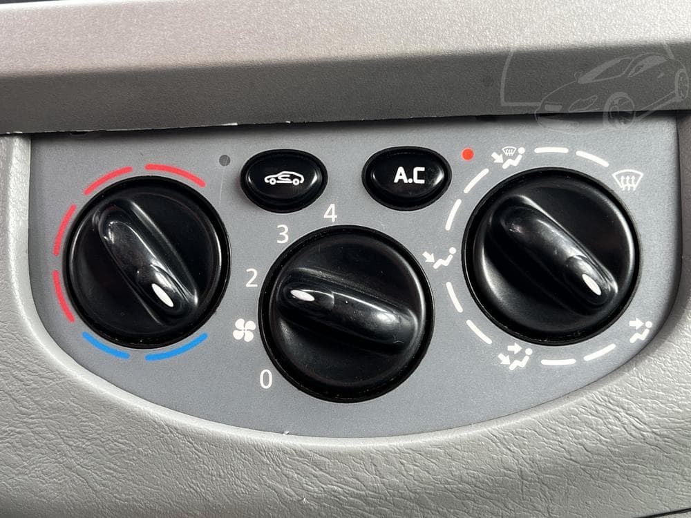 2008 Renault Trafic - 19