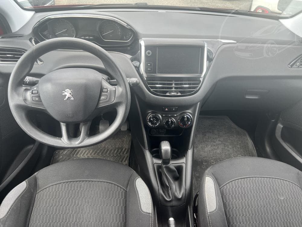 2016 Peugeot 208 - 19