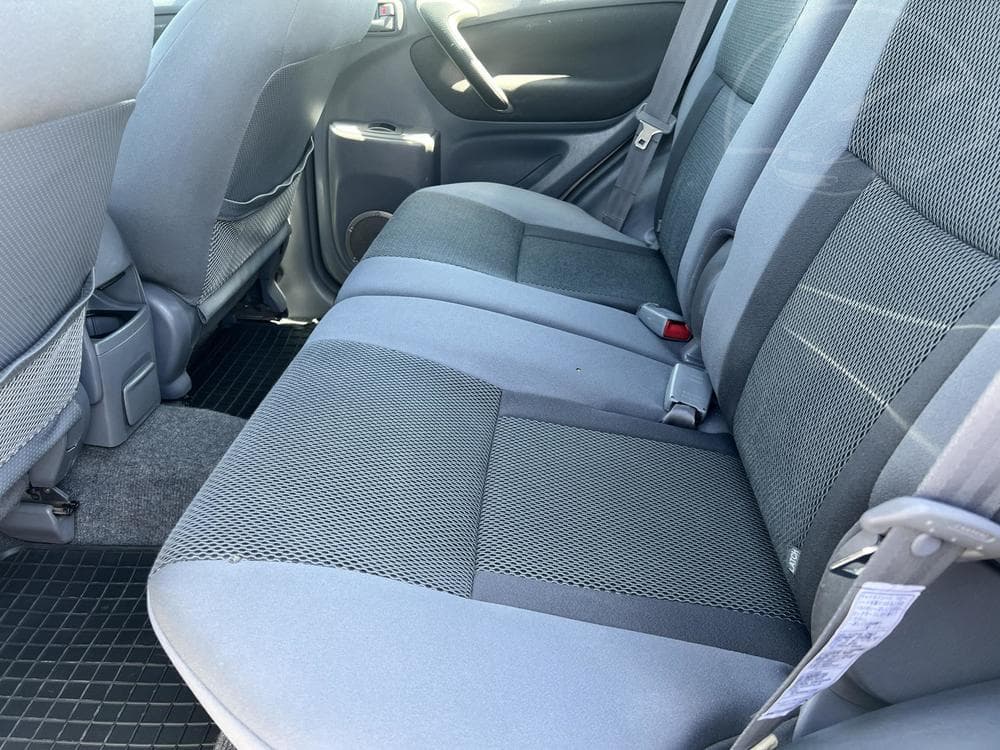 2003 Toyota RAV4 - 19
