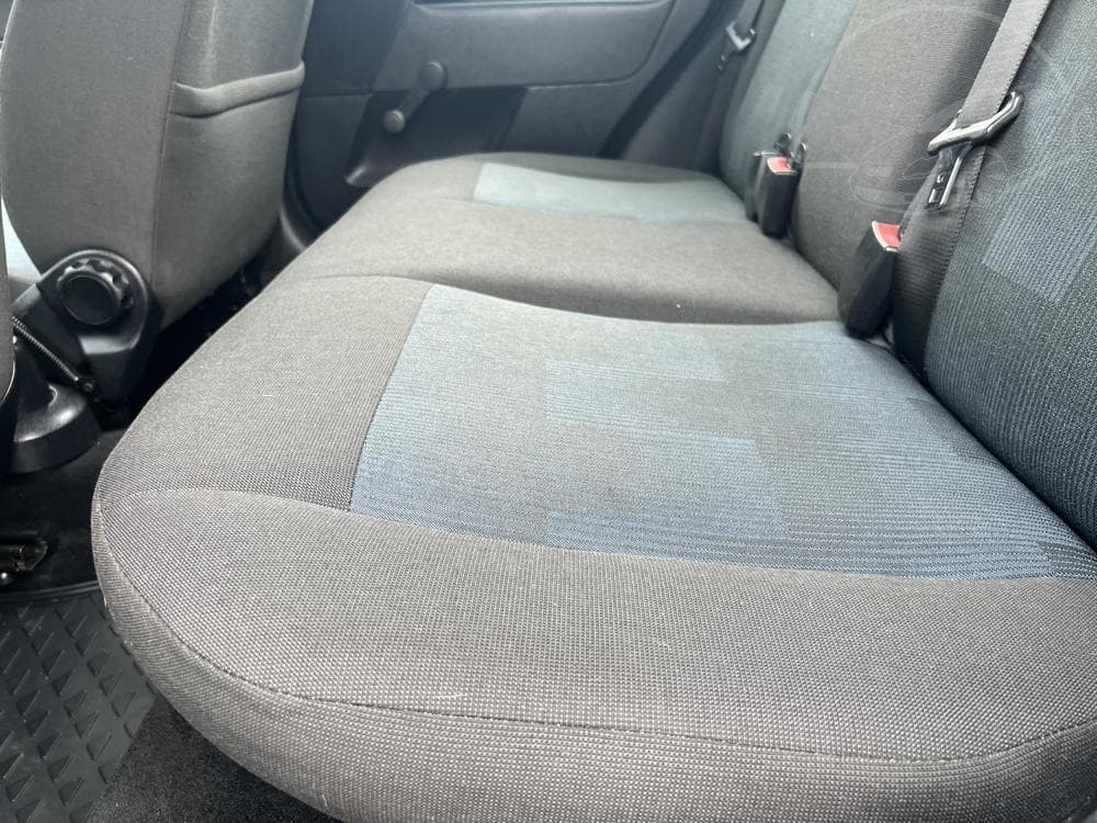 2006 Ford FIESTA - 19