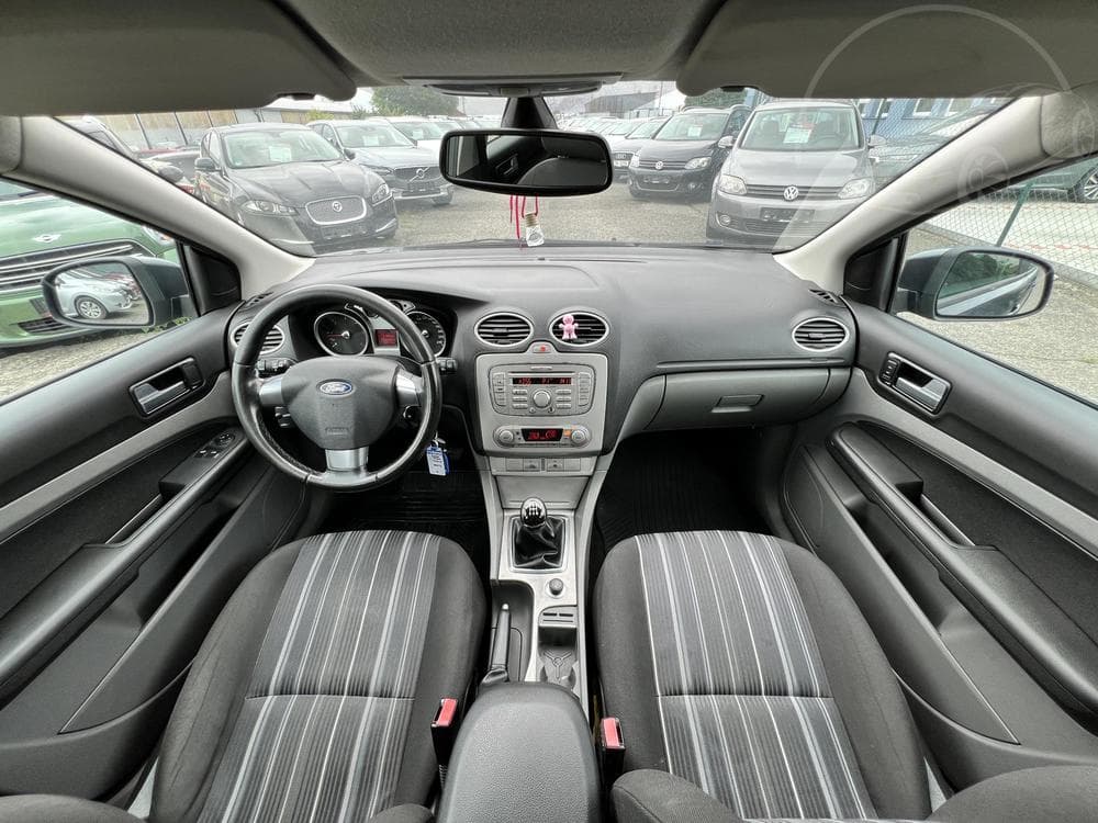 2008 Ford FOCUS - 19
