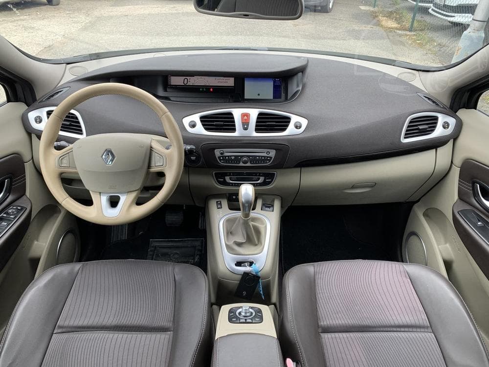 2010 Renault SCENIC - 20