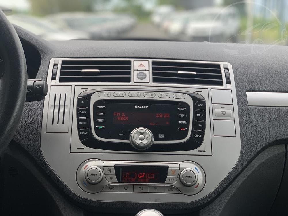 2010 Ford KUGA - 20