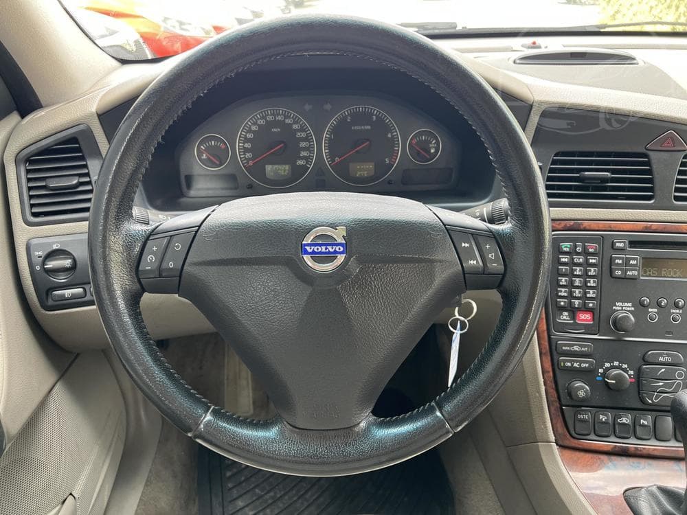 2005 Volvo V70 - 20