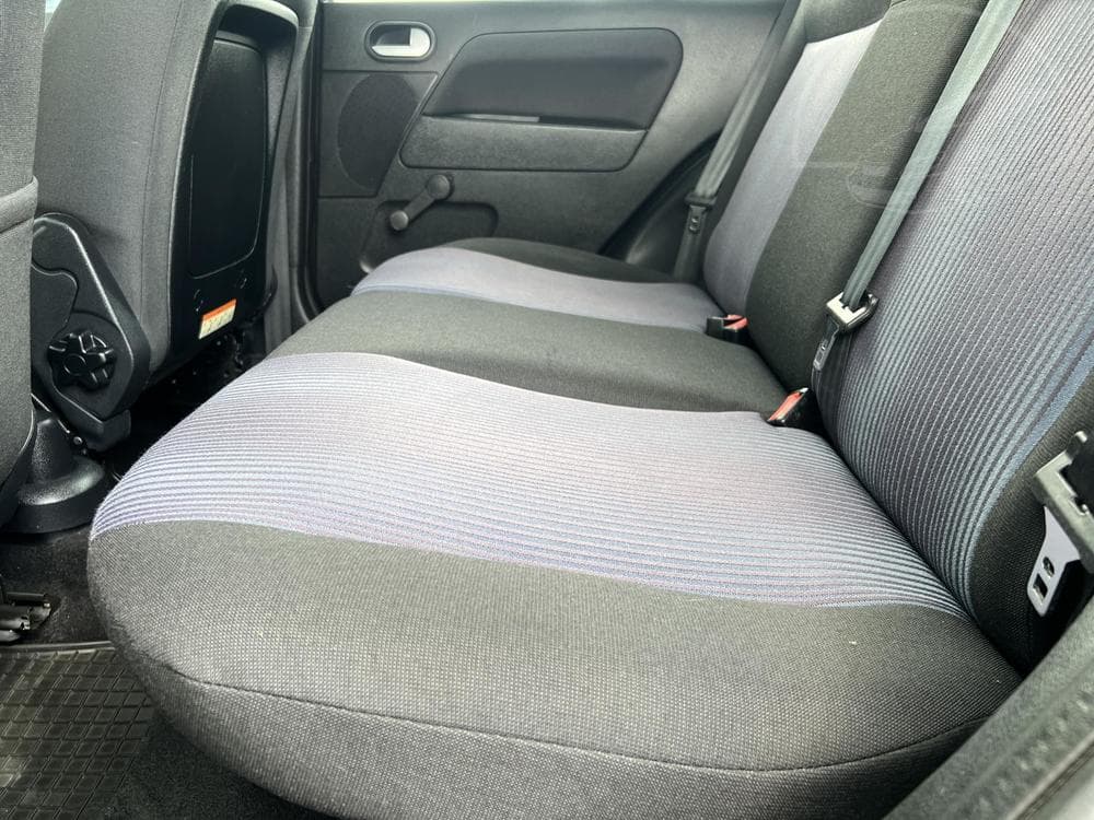 2011 Ford FUSION - 20