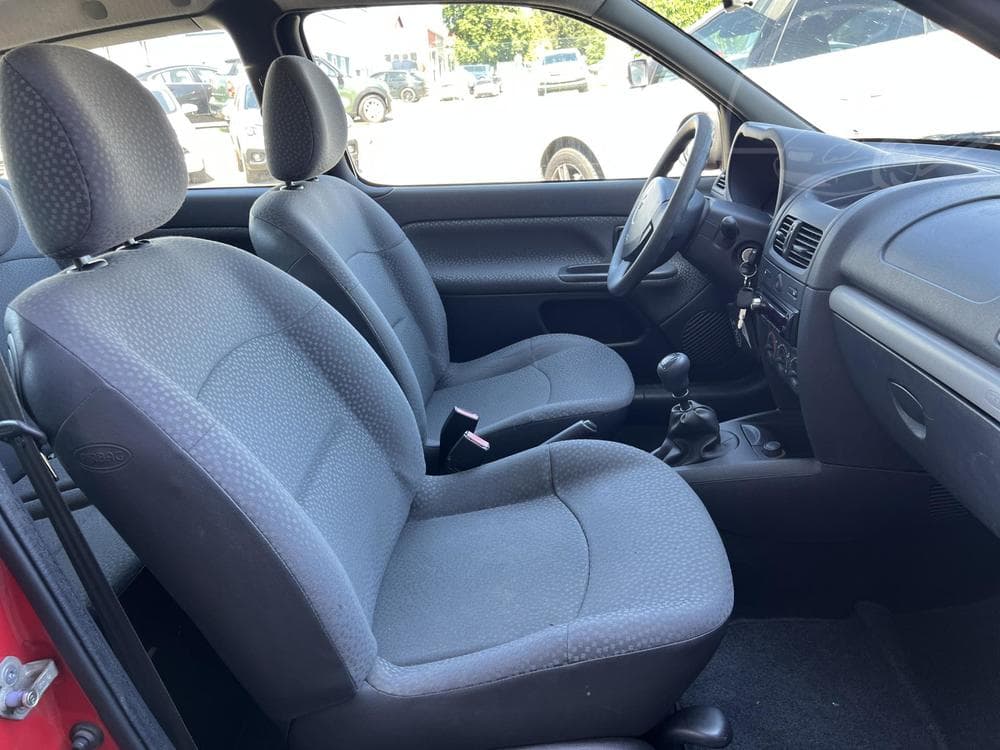 2011 Renault CLIO - 20