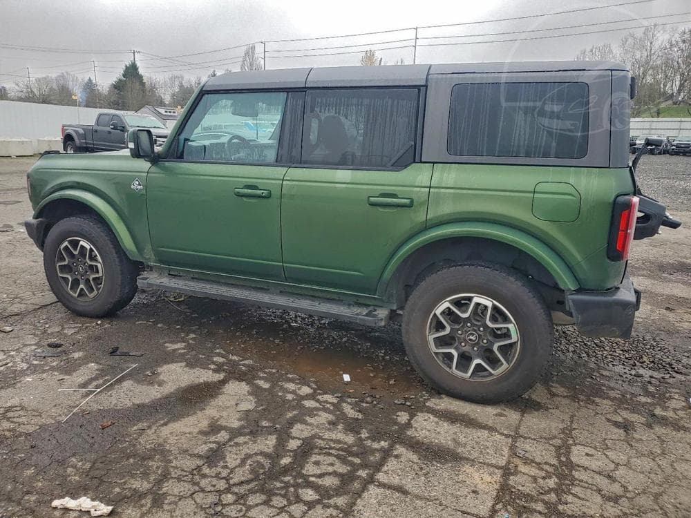 2023 Ford Bronco - 3