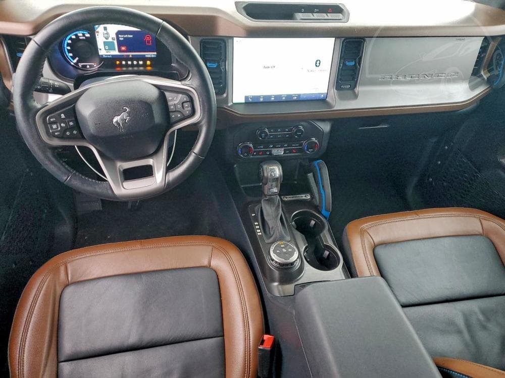 2023 Ford Bronco - 8