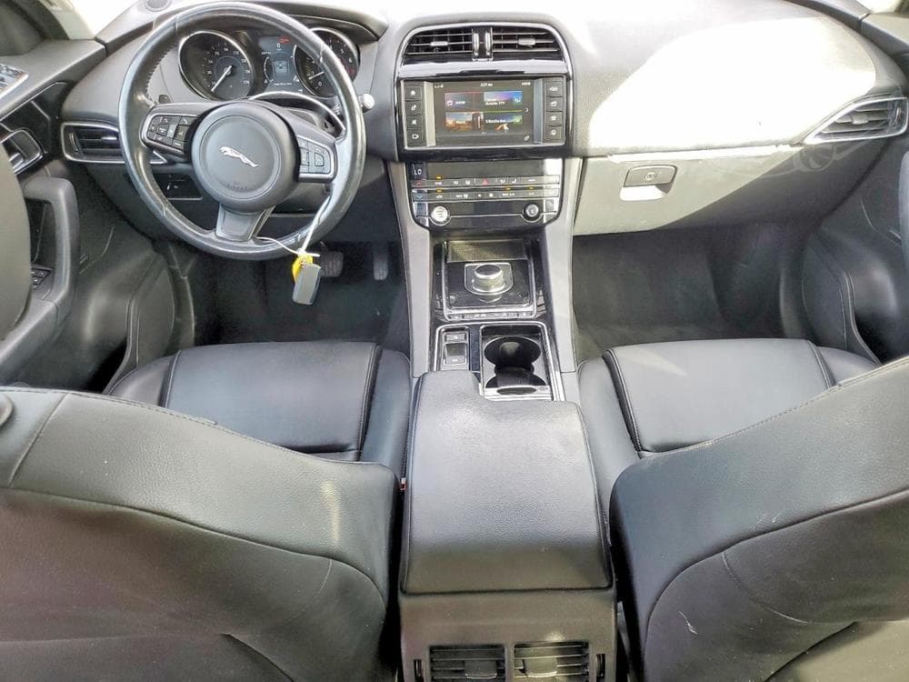 2022 Jaguar F-Pace - 8